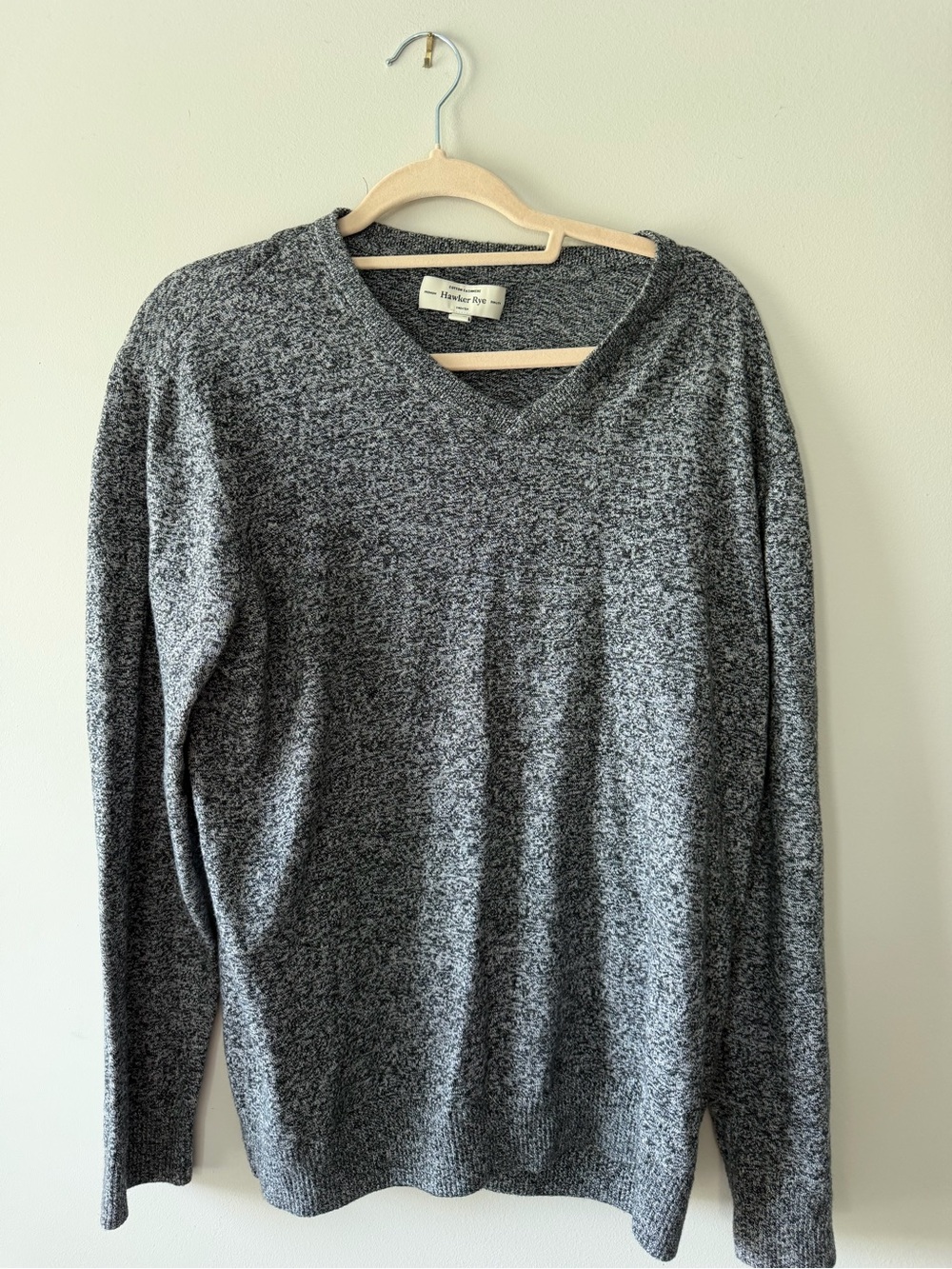 Men’s V-Neck Gray Marled Sweater